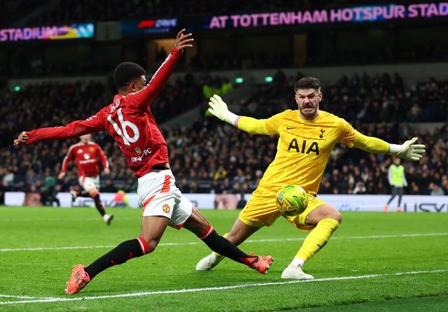 View -             Rượt đuổi 7 bàn với Tottenham, Man United dừng bước tứ kết League Cup    